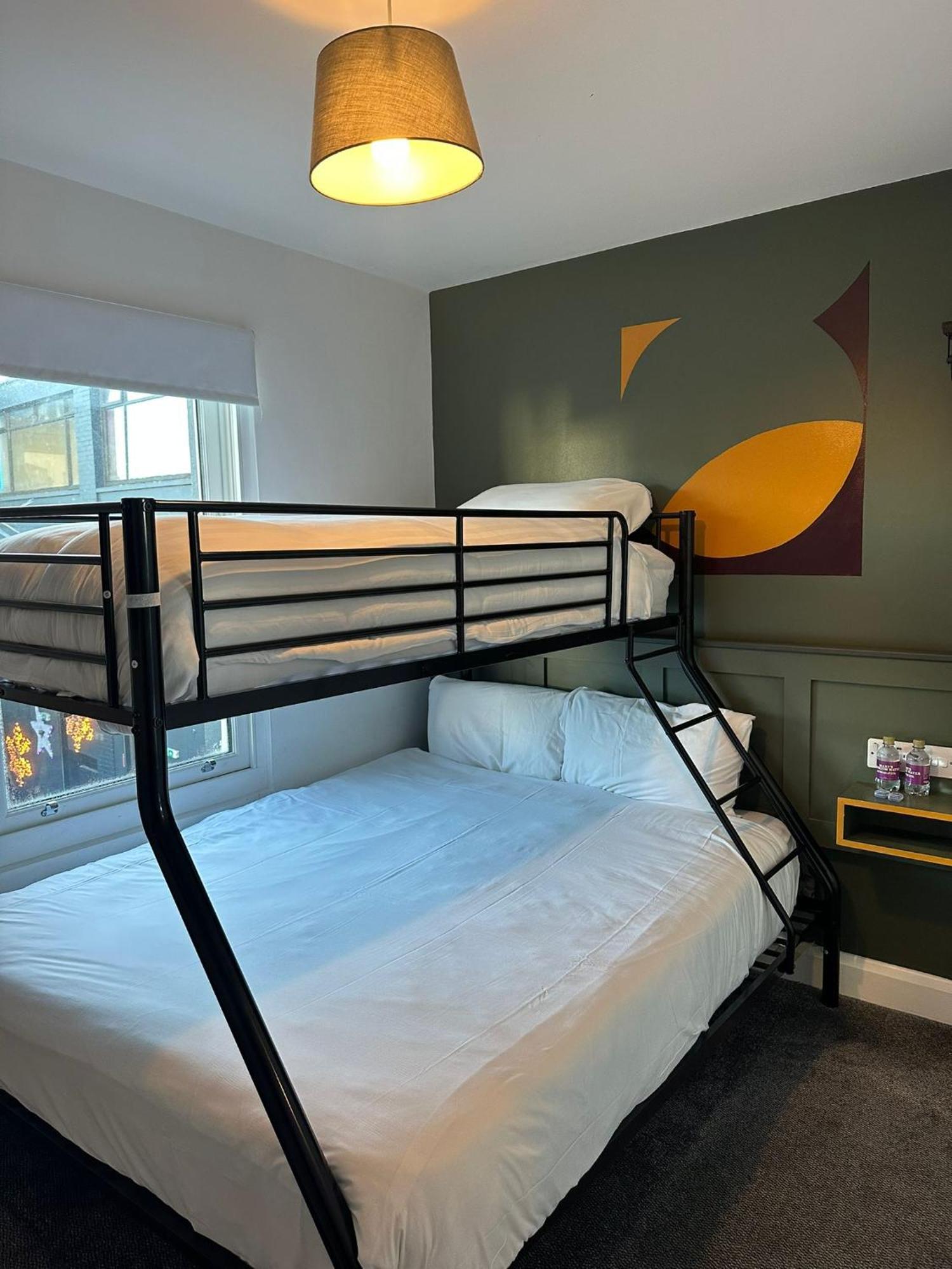 Mary Mullen'S Rooms Eyre Square. Galway Exterior photo